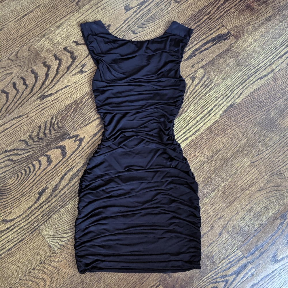 H&M Ruched Dress - Picture 2 of 4